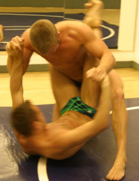 Erik Brown vs. Max Anderson