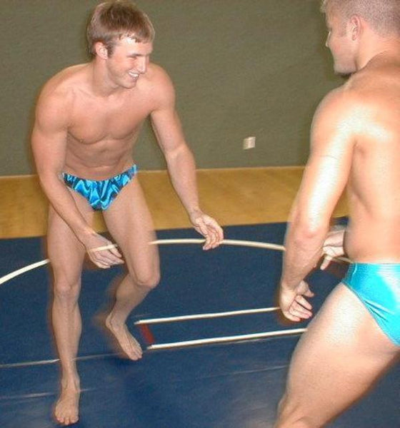 Max Anderson vs. Jax Holland