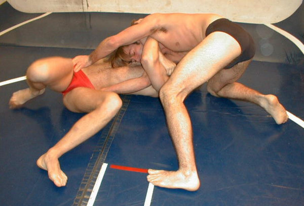 Axel vs. Dave Martell