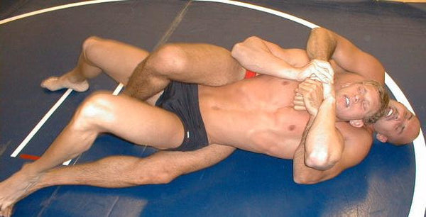 Roger Bennett vs. Bass Berlin