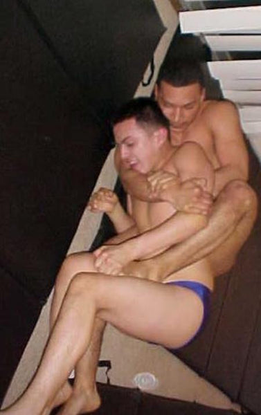 Enrique Tallos vs. Tino Bravado