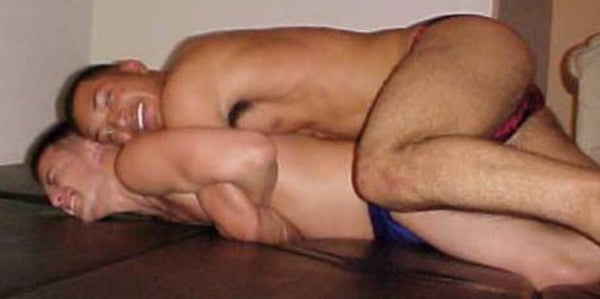 Enrique Tallos vs. Tino Bravado