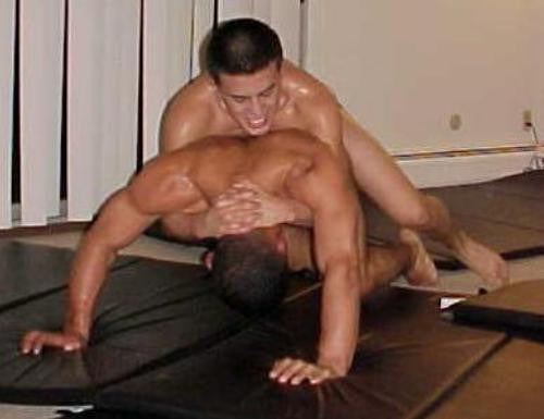 Enrique Tallos vs. Tino Bravado