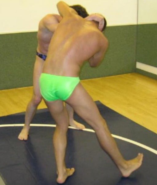 Erik Brown vs. Adam Reis