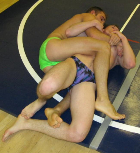 Erik Brown vs. Adam Reis