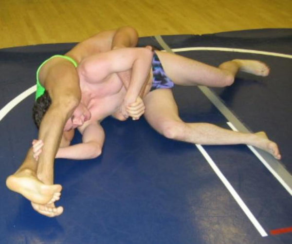 Erik Brown vs. Adam Reis