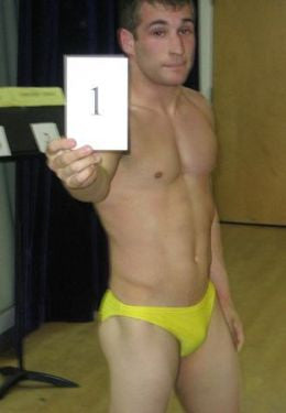 Mikey Hanlon vs. Christian Londis