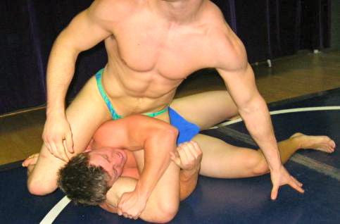 Gary Wayne vs. Mikey Hanlon