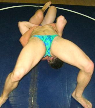 Gary Wayne vs. Mikey Hanlon