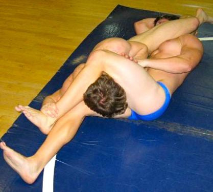 Gary Wayne vs. Mikey Hanlon