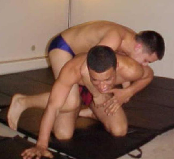 Enrique Tallos vs. Tino Bravado