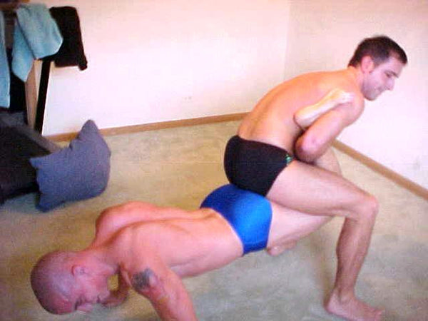 Kerry Bond vs. Sal Piper