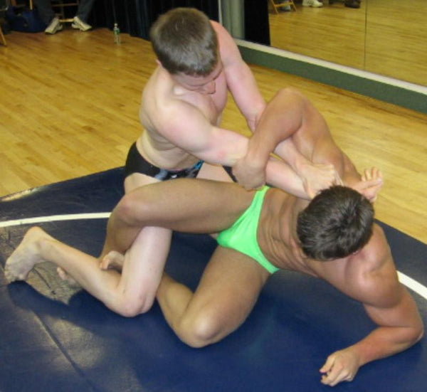 Barrett Storm vs. Dillon Walsh