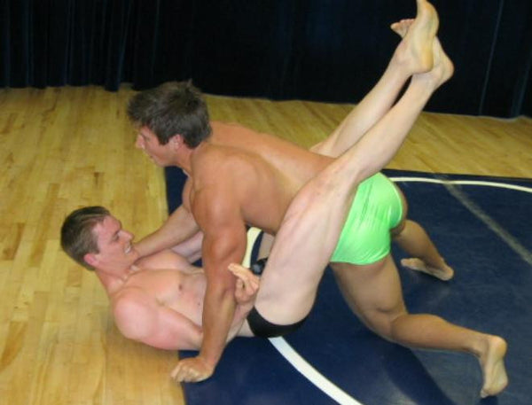 Barrett Storm vs. Dillon Walsh