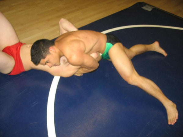 Travis Carter vs. Richie Towler