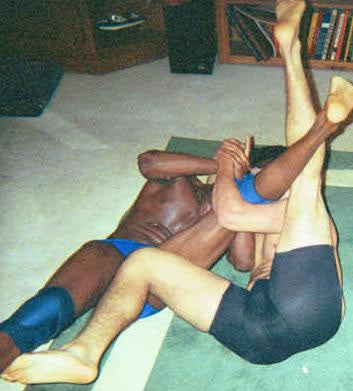 Kendo Javitt vs. Torre Minnino