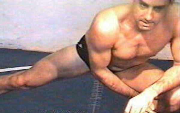 Roger Bennett vs. Tyler Sipriano